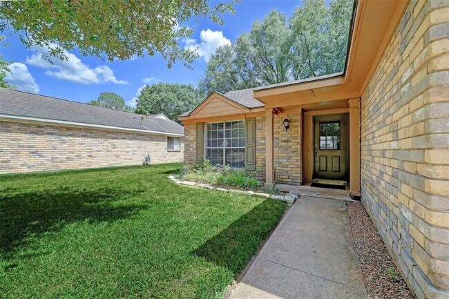 Building Photo - 21419 Park Orchard Dr