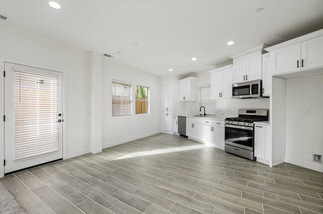 Foto del edificio - 915 E Central Ave