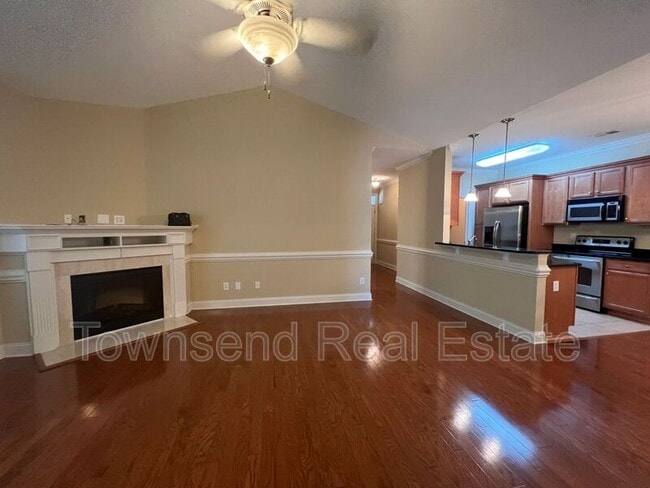 Foto del edificio - 210 Fountainhead Ln