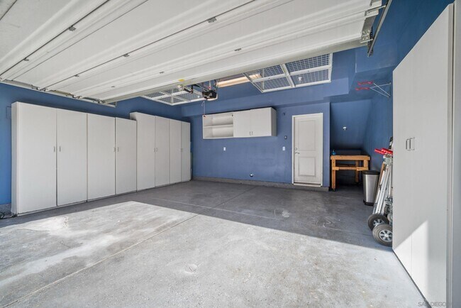 Foto del edificio - 5460 San Roberto