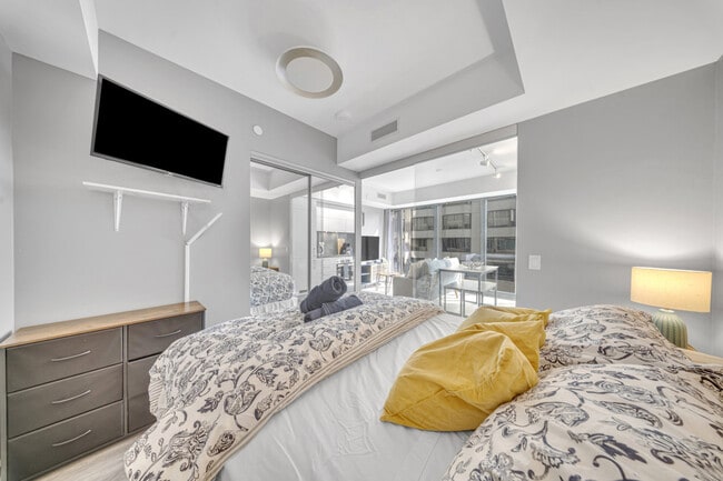 Building Photo - 162 Cumberland St