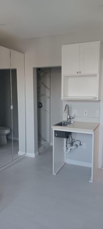 Building Photo - 30 W Beach St