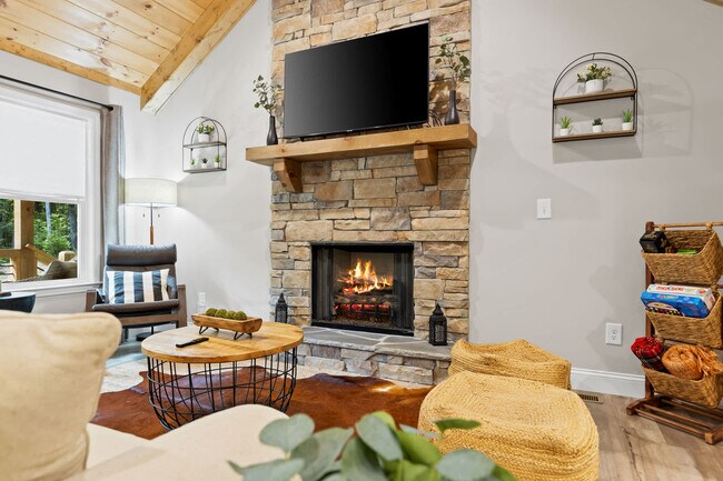 Building Photo - 864 Timber Ridge Ln