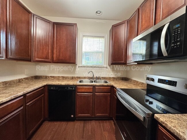 Foto del edificio - 3501 Provost St