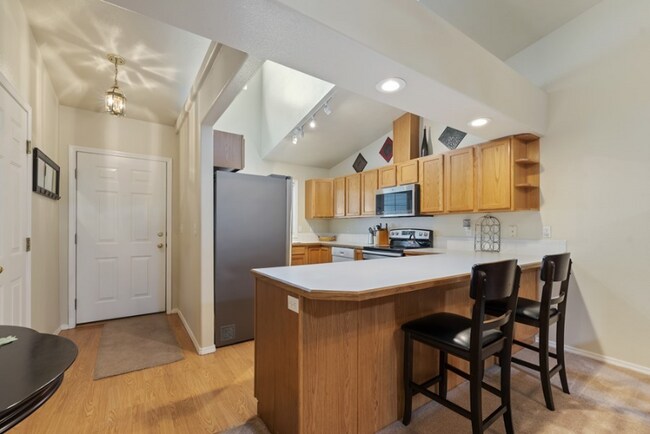 Building Photo - 7557 W Iron Dr