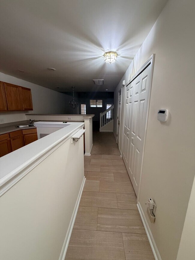 Building Photo - Welcome To the Townes Of Buckwalter