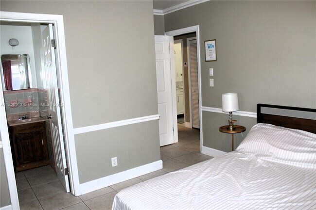 Foto del edificio - 501 NW 28th Ct