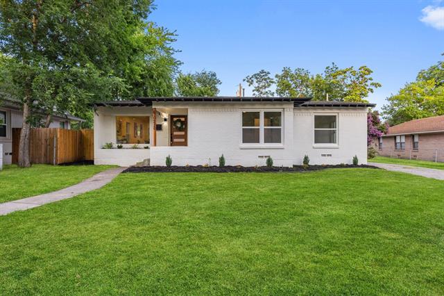 Foto del edificio - 10230 Newcombe Dr