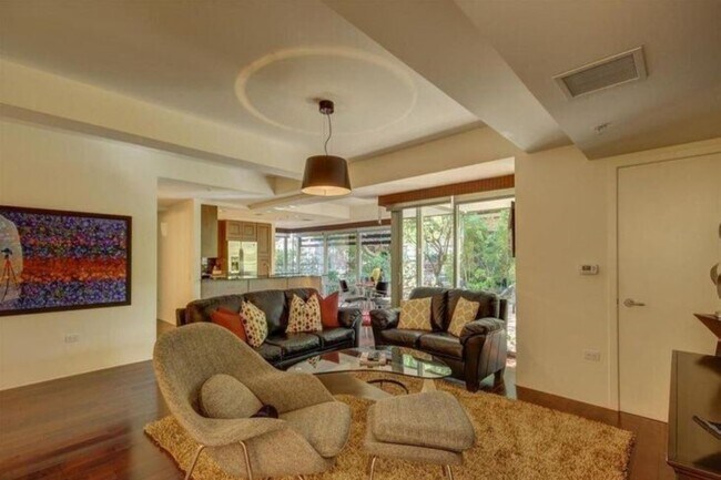 Foto del edificio - 7151 E Rancho Vista Dr