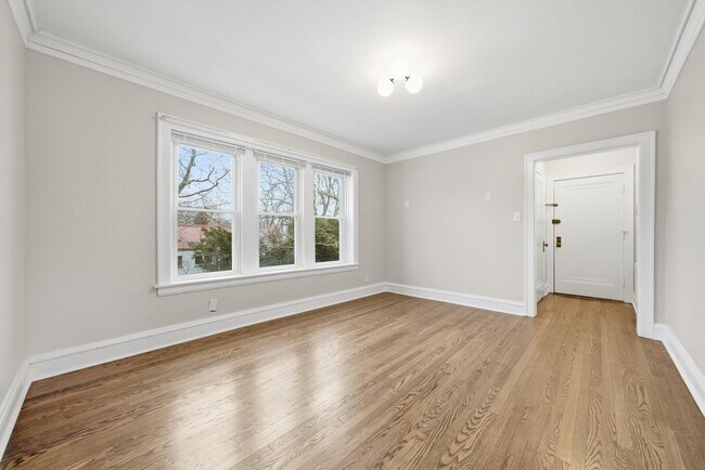 Foto del edificio - 6938 N Campbell Ave