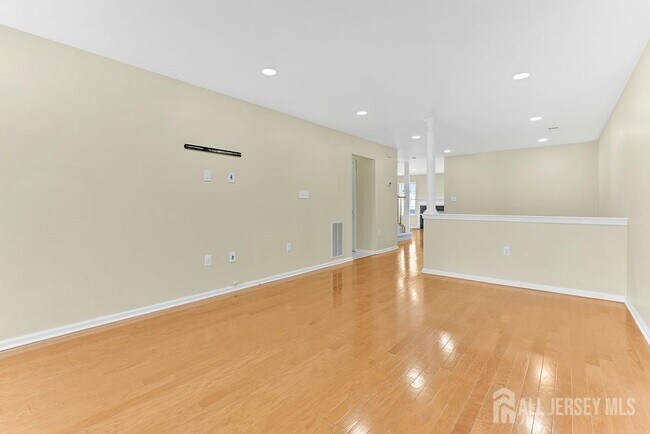 Foto del edificio - 102 Berkshire Dr