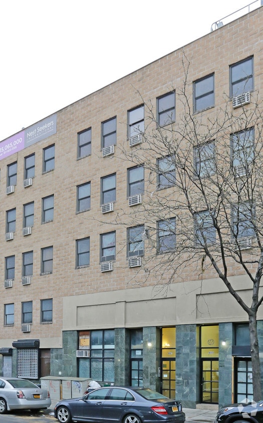 Building Photo - 667 Meeker Ave
