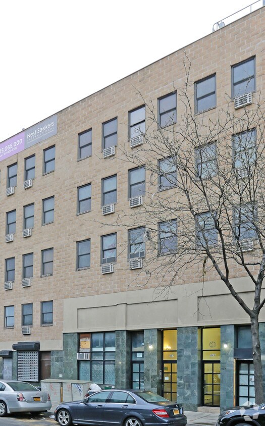 Foto del edificio - 667 Meeker Ave