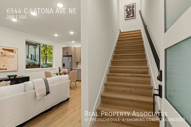 Foto del edificio - 6544 Latona Ave NE