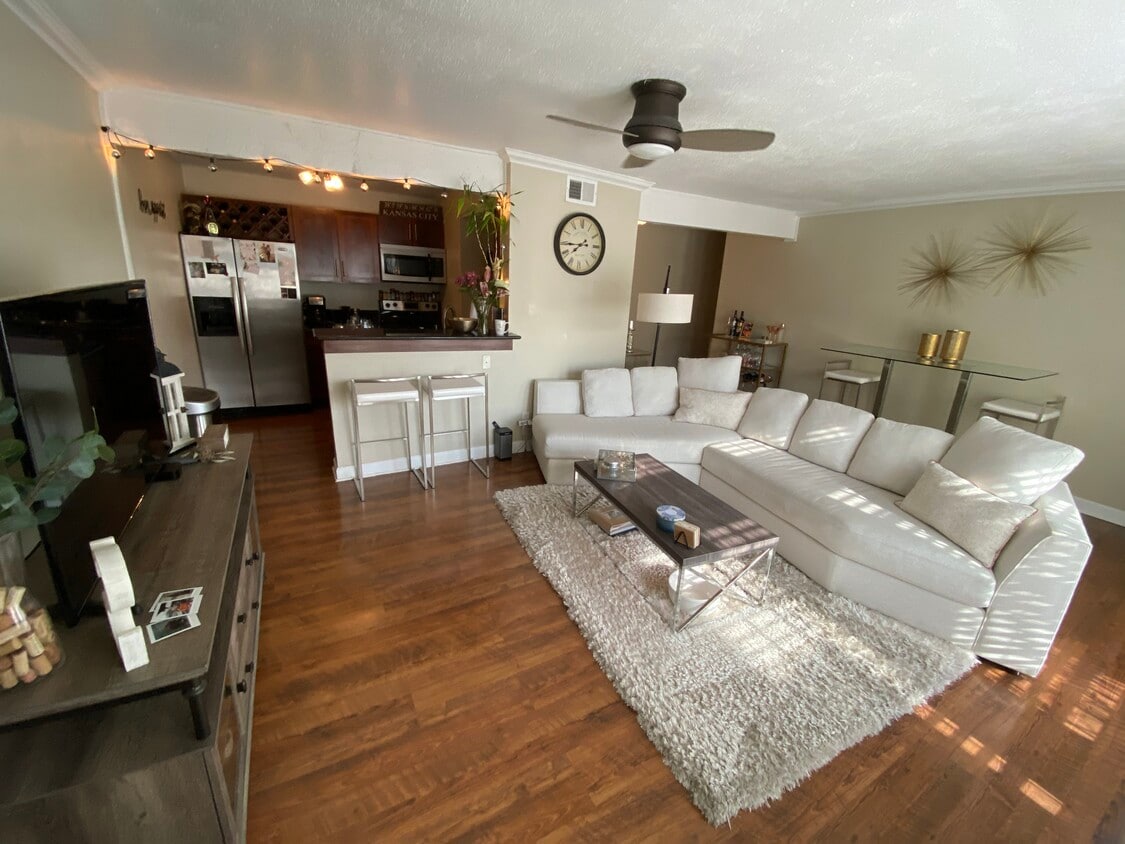 Foto principal - 4727 Jarboe St
