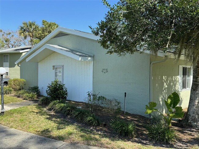 Building Photo - 602 Bahia Cir