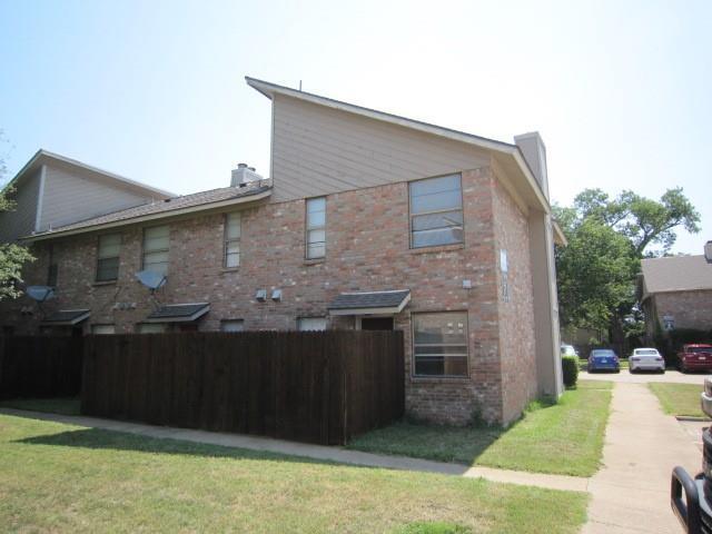 Building Photo - 3017 W Sycamore Cir
