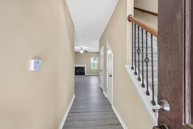 Foto del edificio - 2375 Morgan Farm Dr