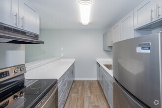 Building Photo - Alba Gardens