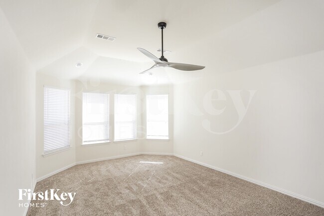 Building Photo - 1014 Longhill Way