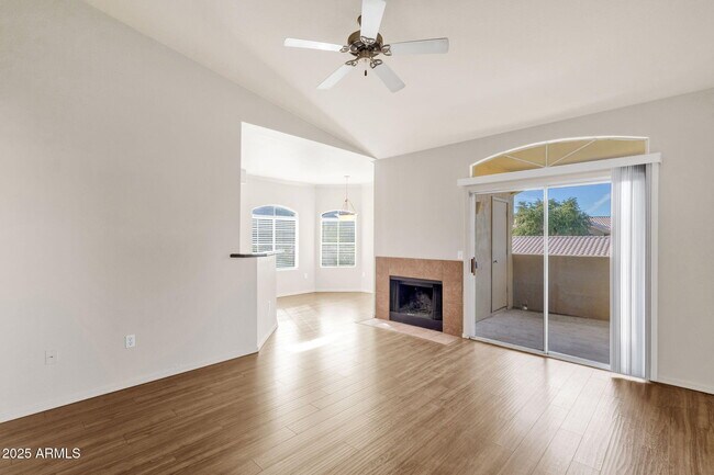 Foto del edificio - 5335 E Shea Blvd