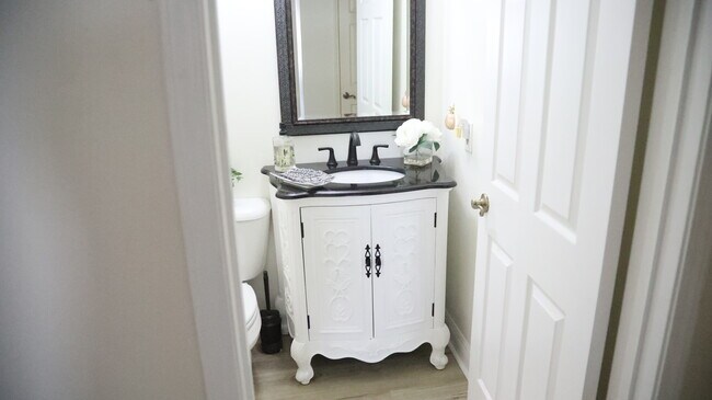 Foto del edificio - 5585 Camino Poniente