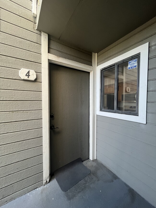 Building Photo - 7307 Haskell Ave