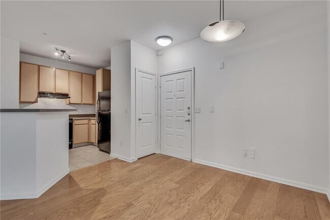 Foto del edificio - 821 Ralph McGill Blvd NE