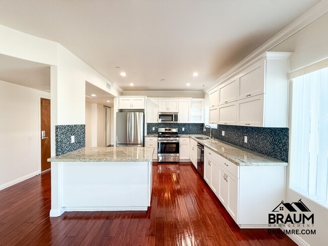 Foto del edificio - 332 S Virgil Ave