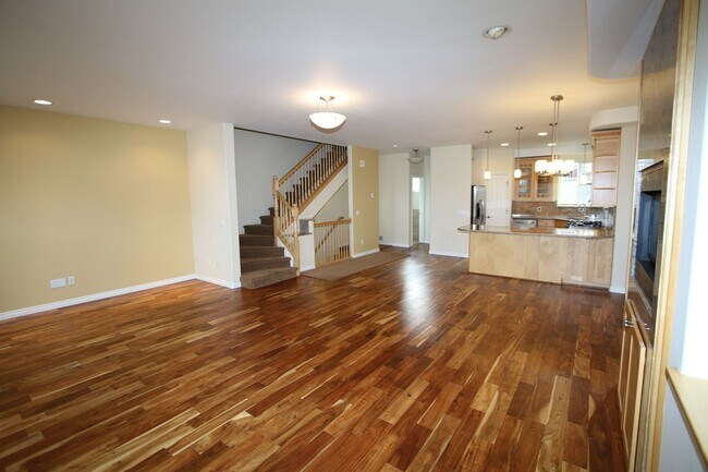 Foto del edificio - 250 Cook Inlet Loop