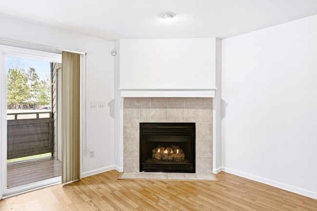 Building Photo - 23712 Pondview Pl