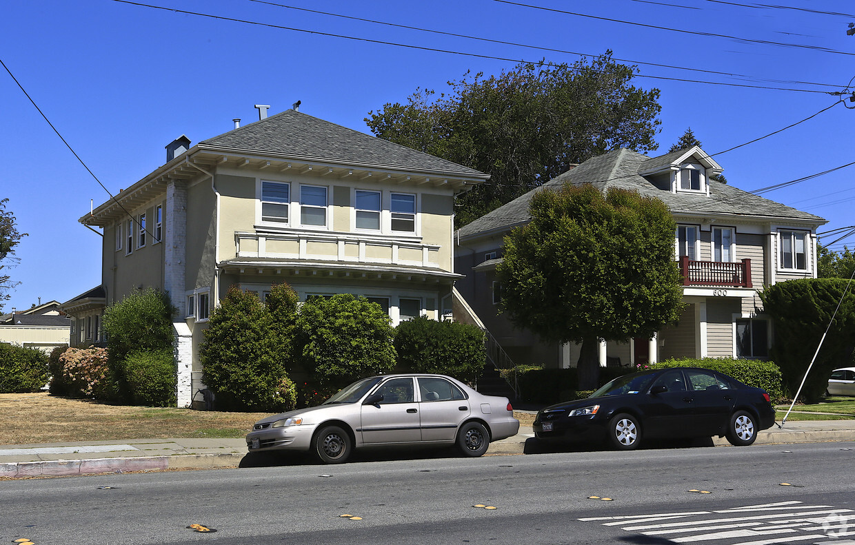 Building Photo - 606 N San Mateo Dr