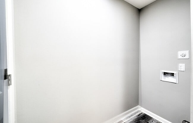 Building Photo - 803 Lagarde St