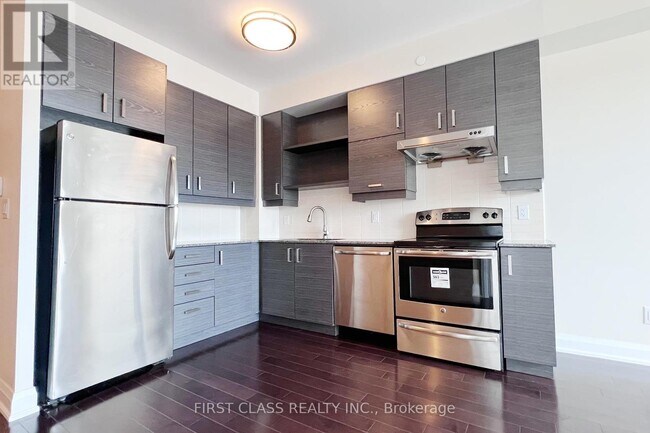Photo du bâtiment - 8200-8200 Birchmount Rd