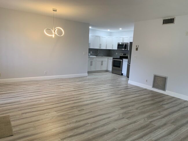 Building Photo - 3586 La Playas Ct