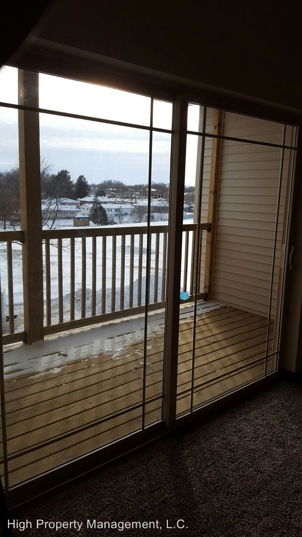 Foto del edificio - 2 br, 1 bath Apartment - 150 Rapids Square