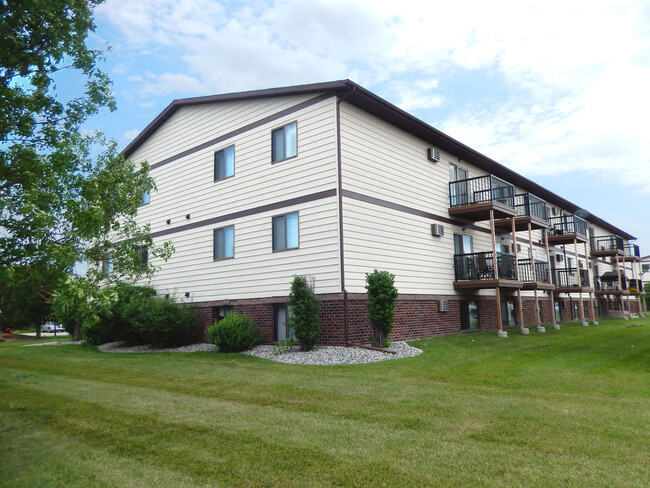 Oak Court Apartments | Fargo, Dakota del Norte - Oak Court