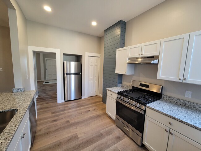 Foto del edificio - 3712 Parviss St