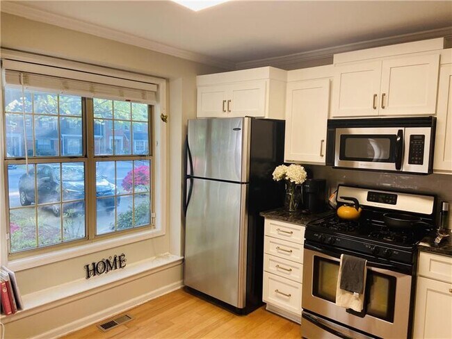 Foto del edificio - 4349 Ivy Glen Ct SE