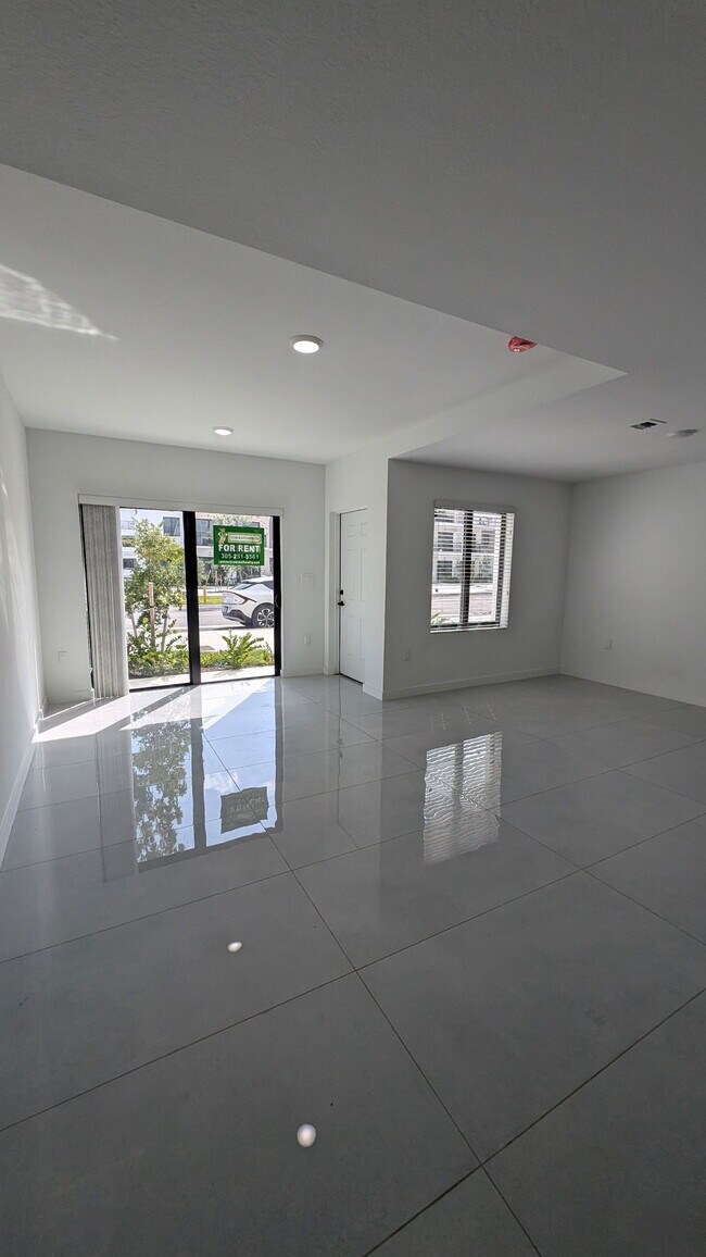 Foto del edificio - 14559 SW 261 St Ter