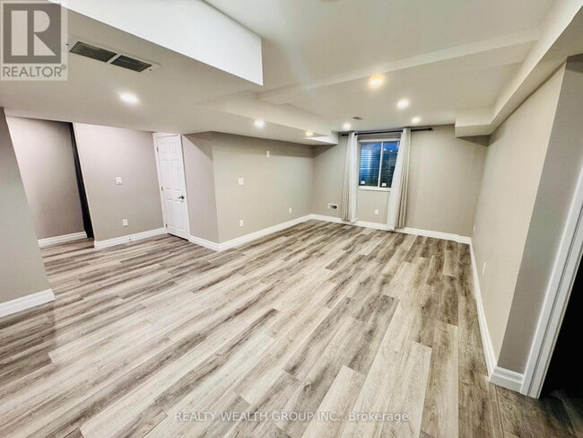 Building Photo - 15159 Danby Rd