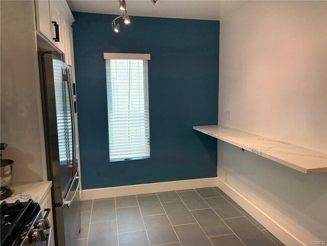 Foto del edificio - 4244 Laurelgrove Ave