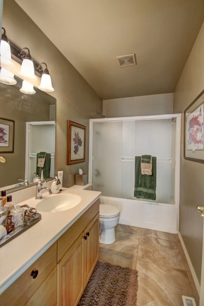 Foto del edificio - 9745 W Sleepy Hollow Ln