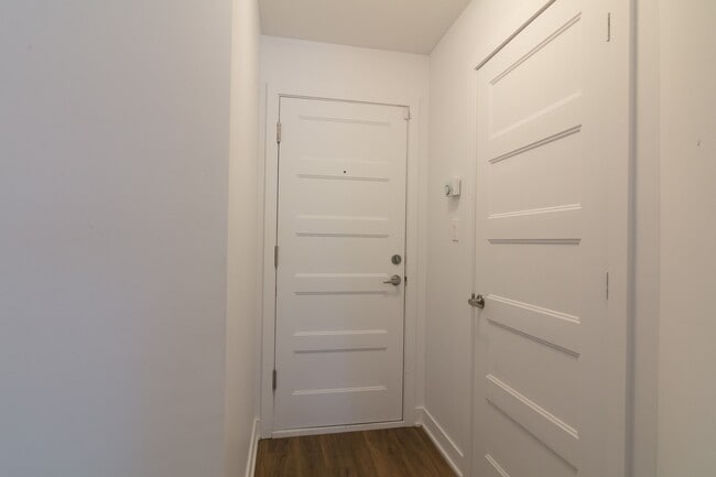 Photo du bâtiment - 1800 Rue Victoria