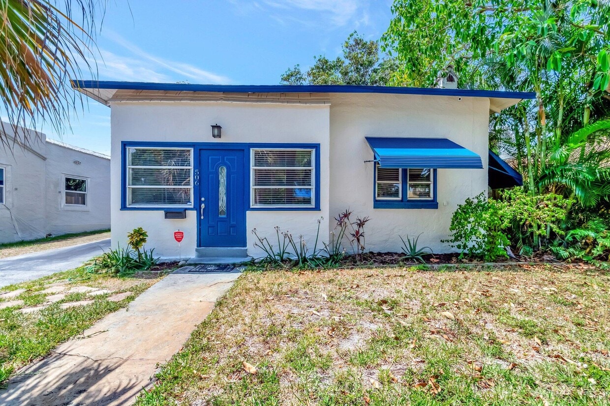 Primary Photo - 506 Evergreen Dr