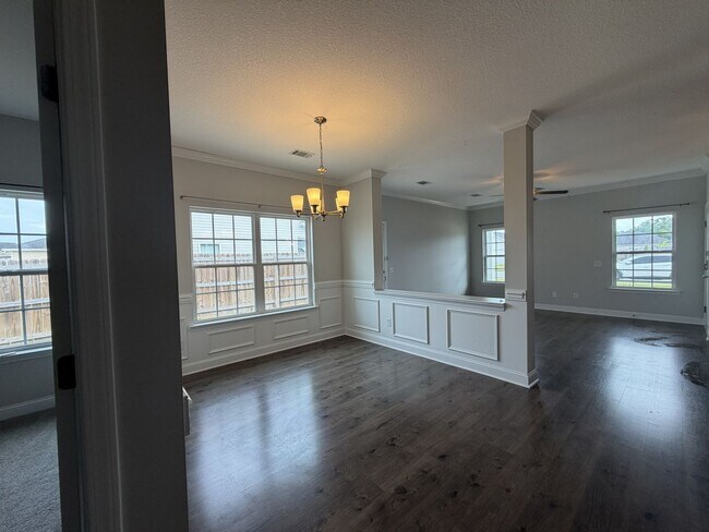 Foto del edificio - 710 Burke Dr