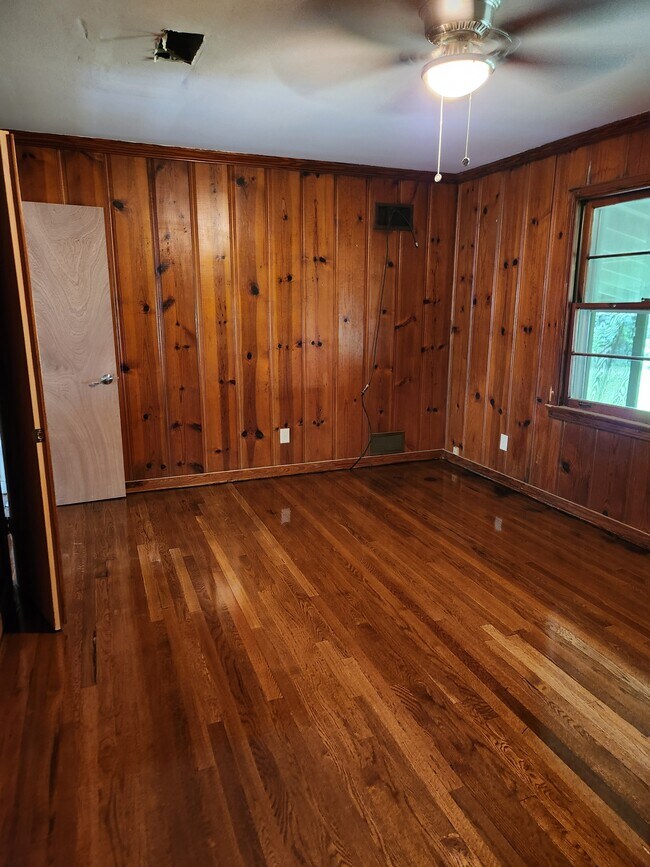 Building Photo - 5863 Canton Park Dr