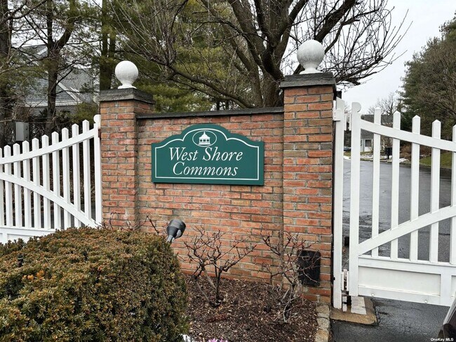 Building Photo - 1 Southdown Ct