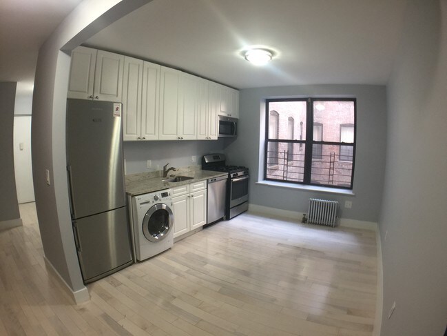 Building Photo - 81 St Nicholas Pl