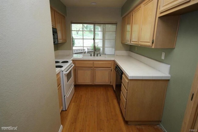 Foto del edificio - 5805 Oak Bend Ln